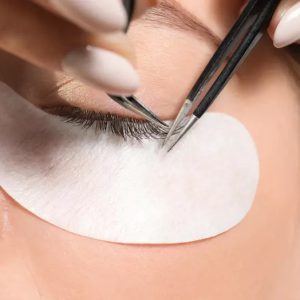 How Much do Eyelash Extensions Cost in the United States?